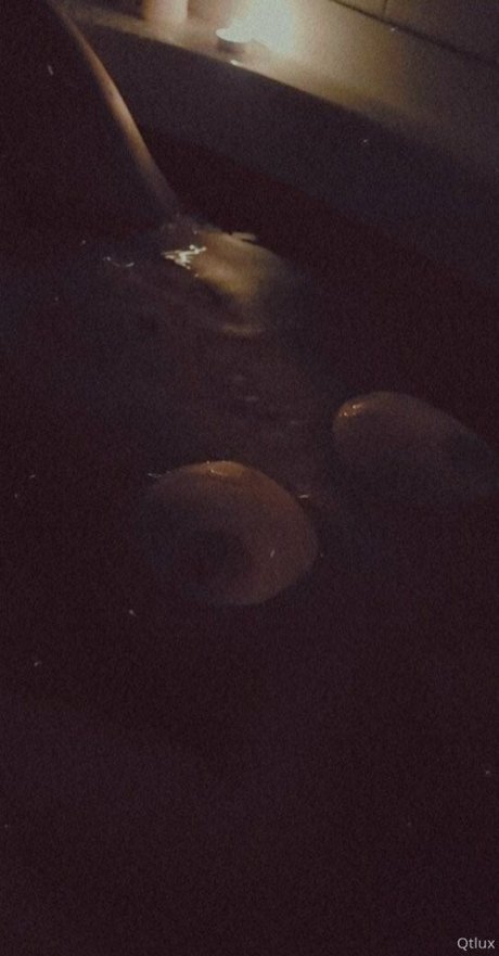 QT Lux nudes star gallery