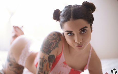 Deskicio Suicide sex pornstar pictures