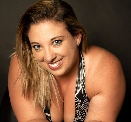 Ann Carvecson nude pornstar pic