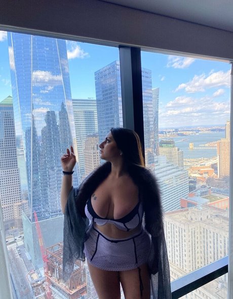 xeniahelleincgoddess erotic actress archive