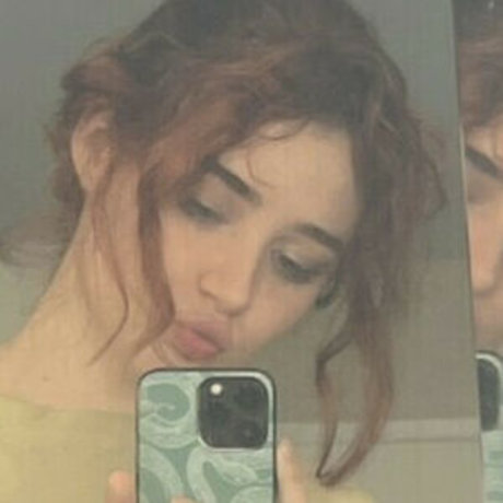 Mia Alvescz pretty pornstar images