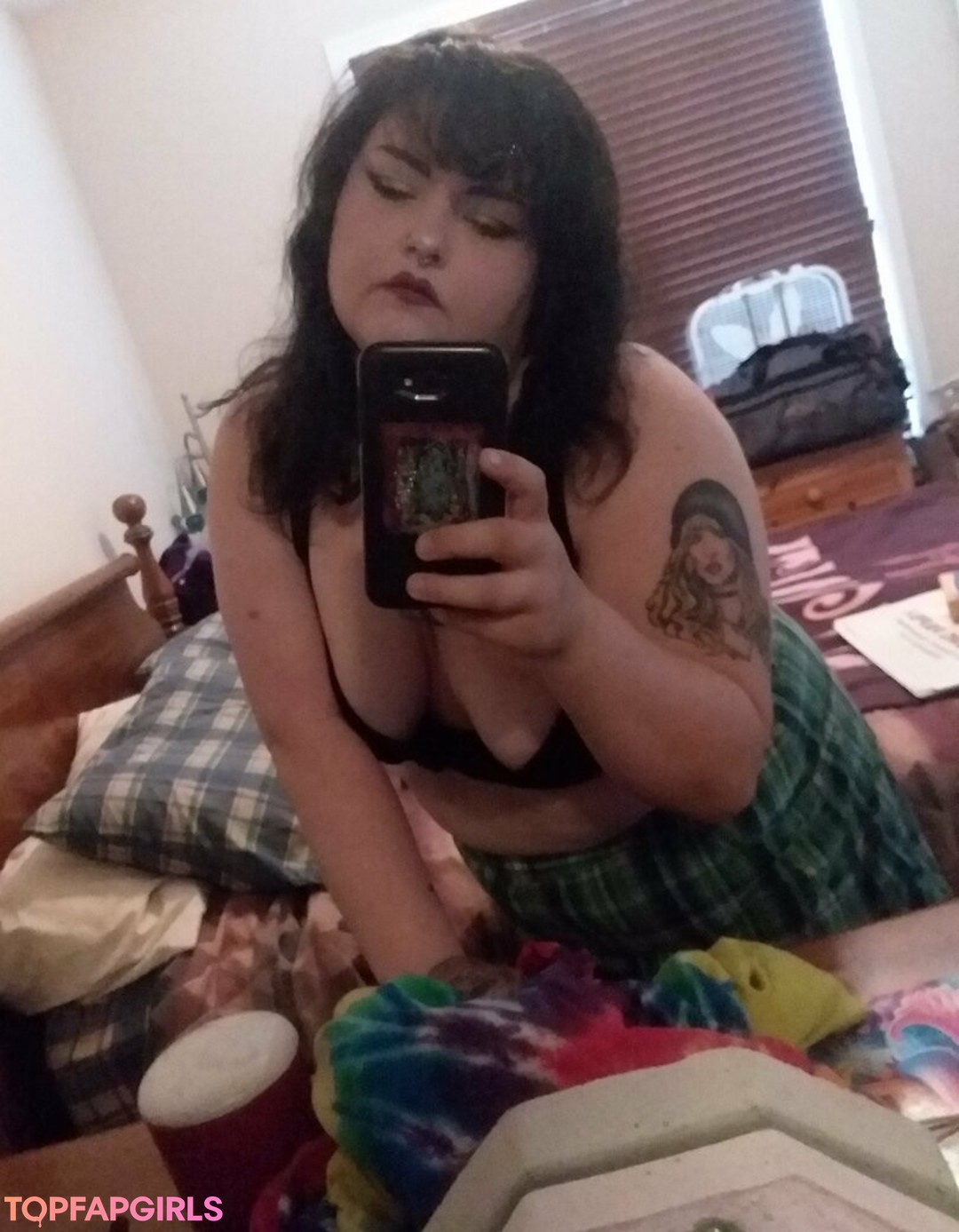 onechubbywitch model best picture