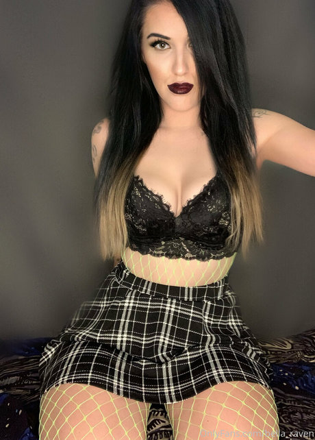 bella raven top profile image