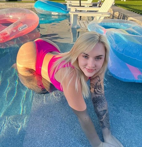 kinkyfairy333 model hd pic