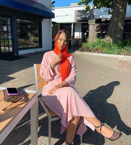 Omaima Benamre free pornstar galleries