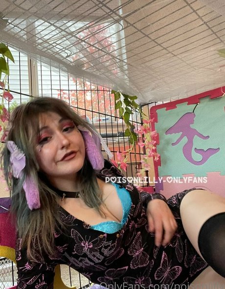 poisonlilly pornstar high quality pic
