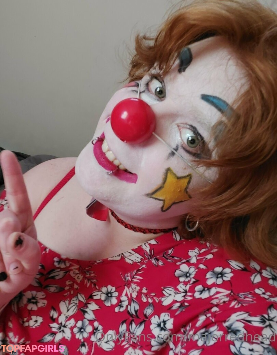 majorredhead model art picture