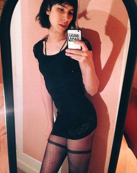 famous free onlyfans pretty image