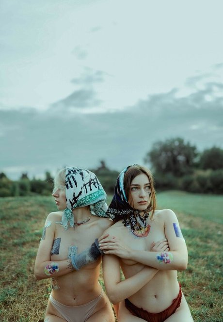 Olia Malyuchenko nudes model galleries