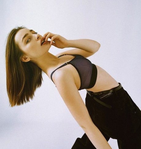 Olia Malyuchenko pornstar nice photo