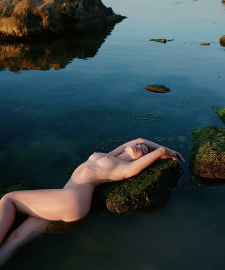 Olia Malyuchenko free star img