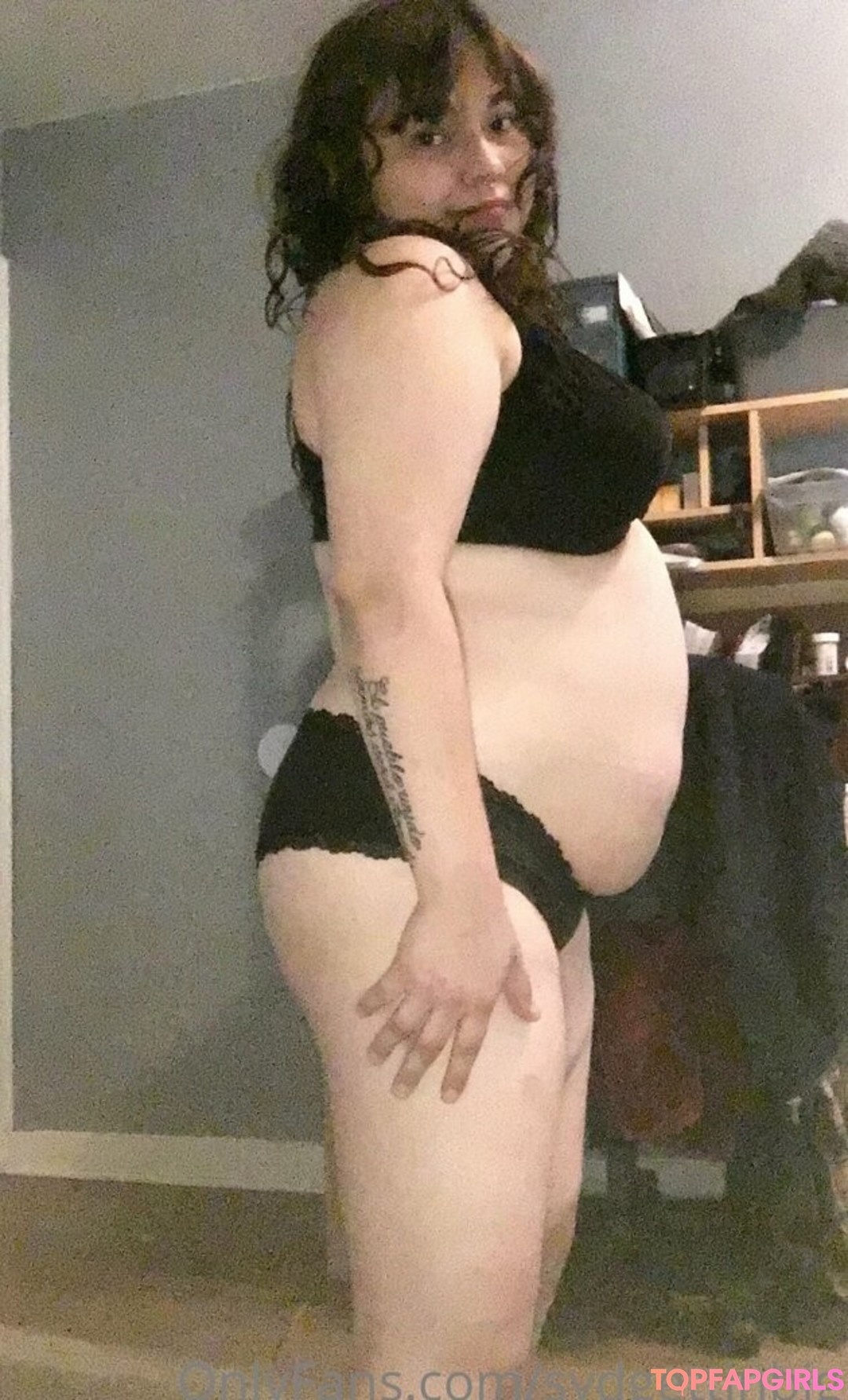 sydgettinbig free pornstar image