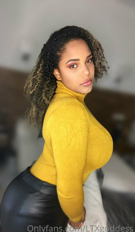 sexykixx star nude image