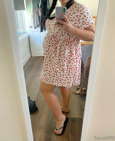 SaraMM naked star pic