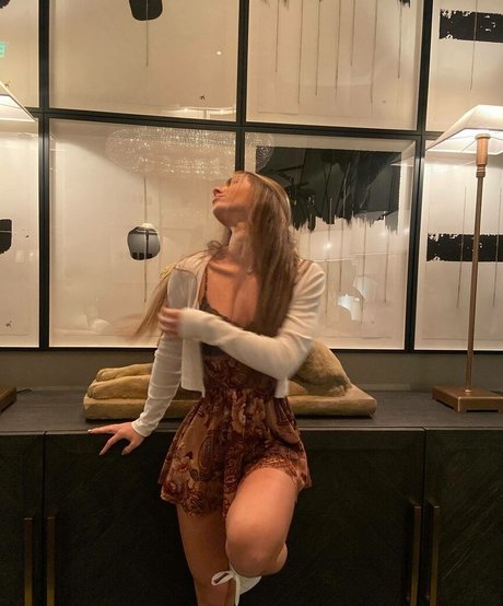 Julia Katelyn Ernst erotic model archive