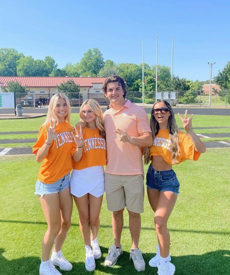 Julia Katelyn Ernst adult actress image