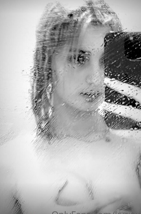 kyriax free pornstar picture