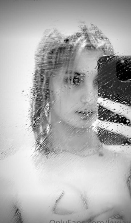 kyriax porn model img