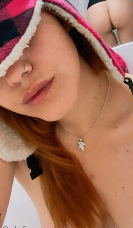 sopaipaposting nude actress pic