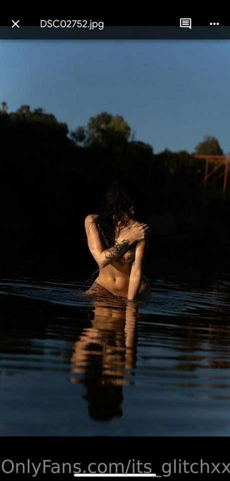 its glitchxx pornstar pretty pics