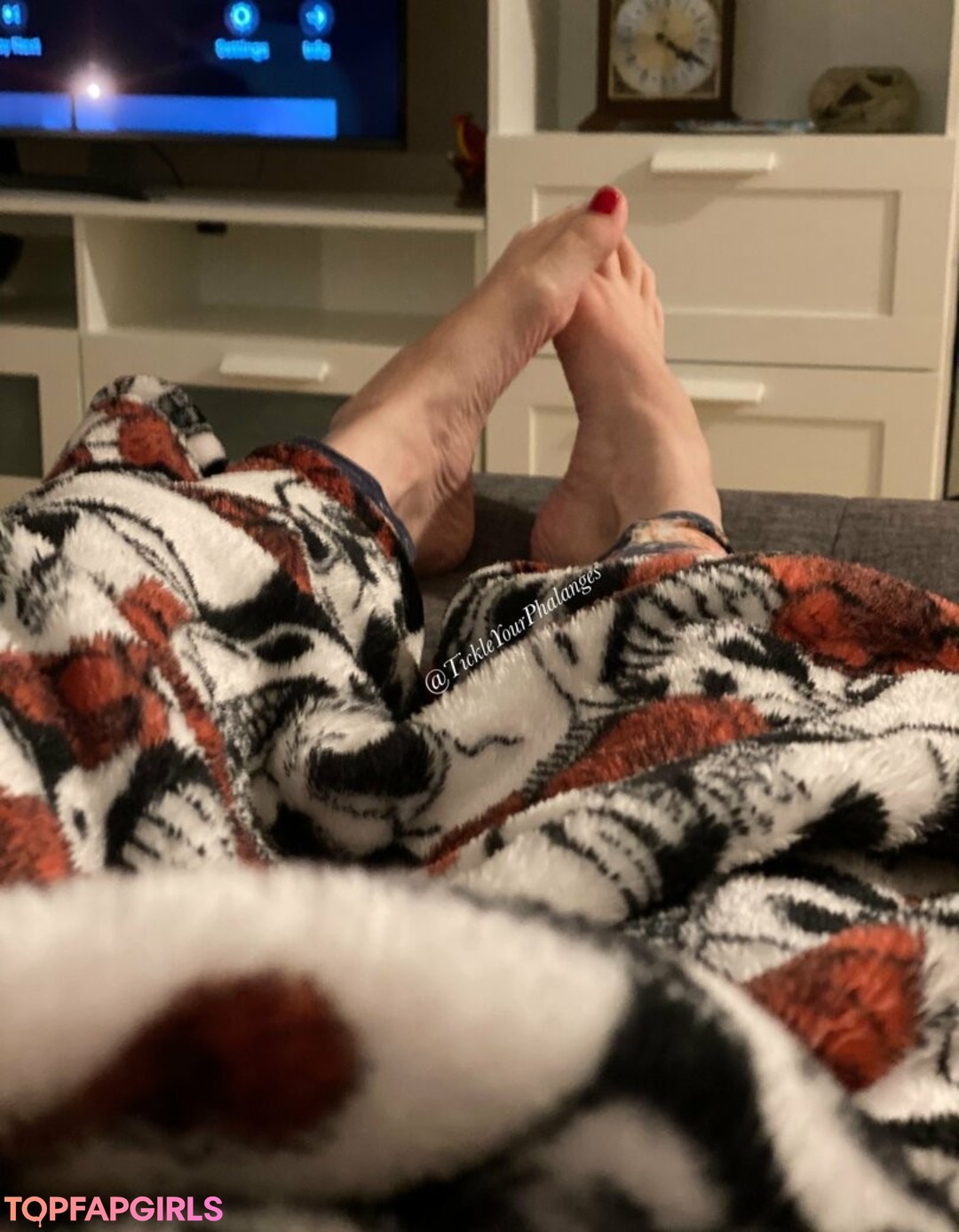 femboy xxx onlyfans pornographic image