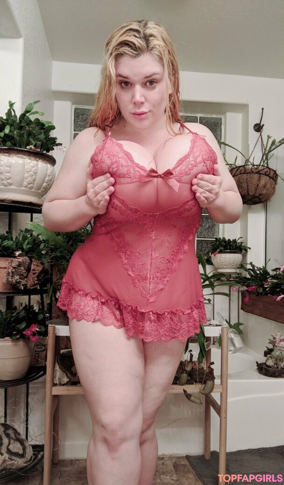 underbust star porn photo