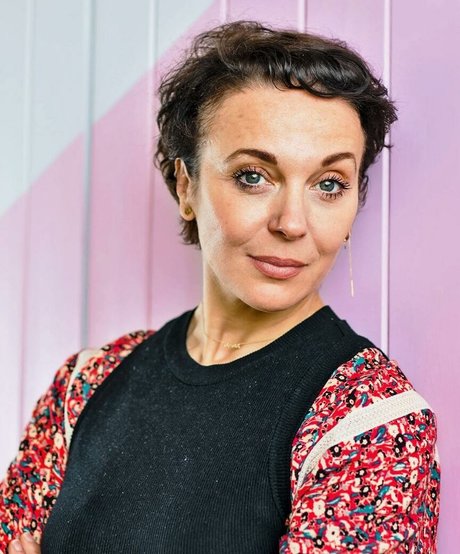 Amanda Abbington free pornstar pics
