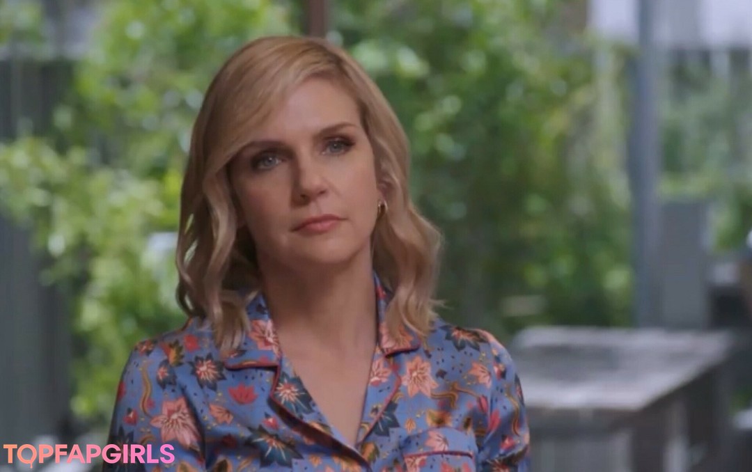 Rhea Seehorn free star picture