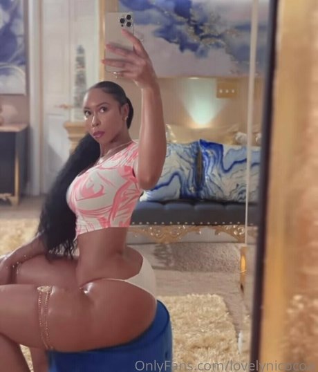 Lovelynicocoa top star pic