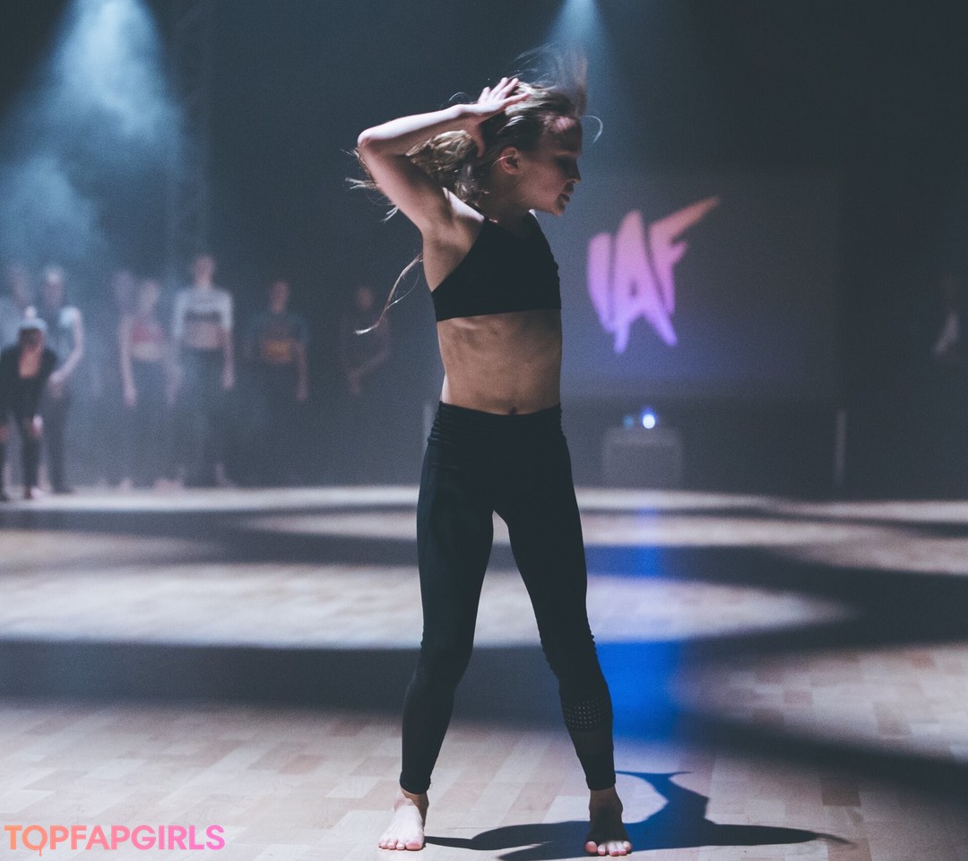 fitness model onlyfans art nude photo