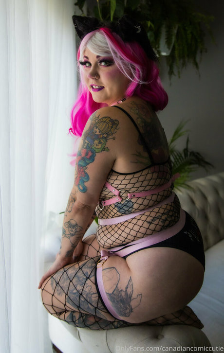 canadiancomiccutie porn star pictures