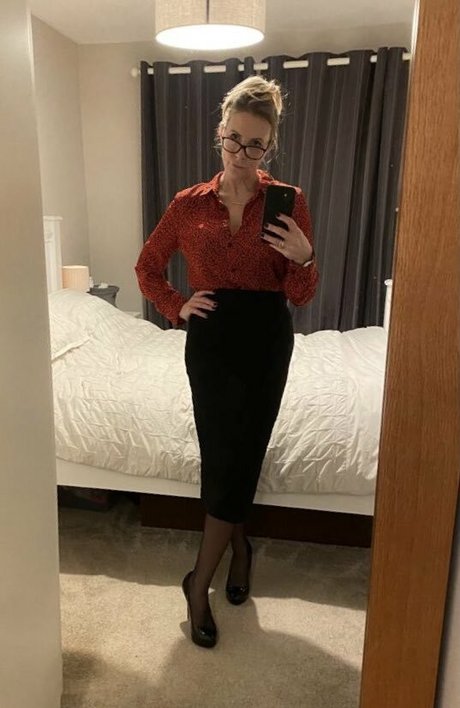 msyates72 exclusive actress photo