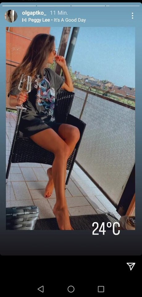 Olgaptko_ model art picture