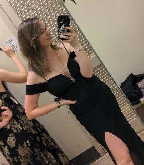 Gapeach713 nudes actress picture