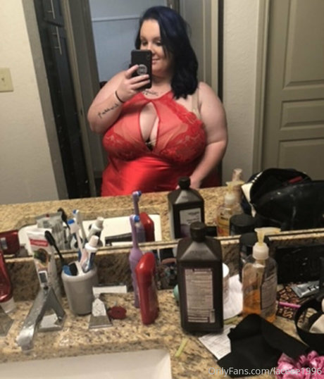 laceee1996 art actress image