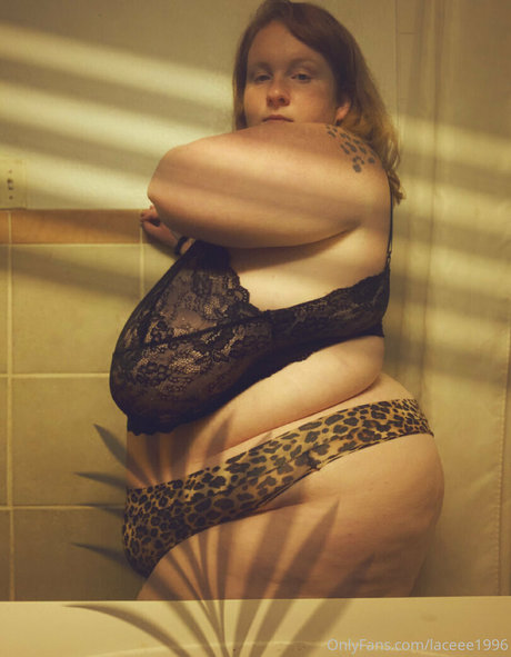 laceee1996 beautiful star img