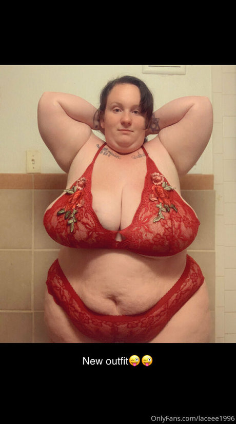 laceee1996 adult actress img