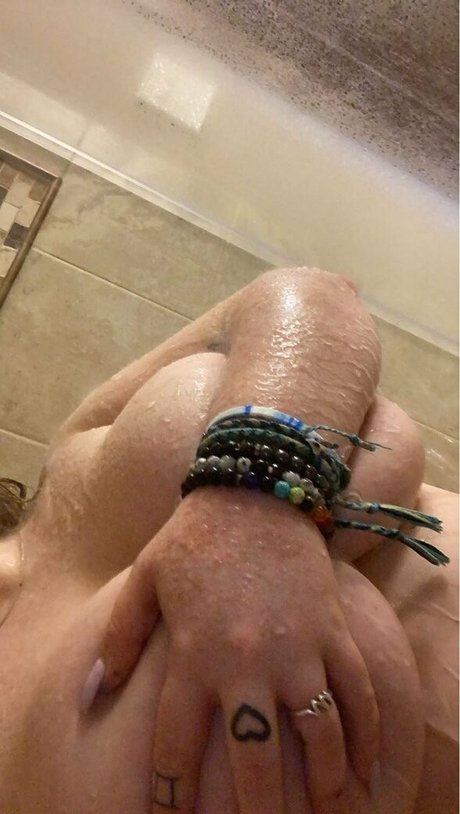 emmapetrii20 beautiful pornstar img