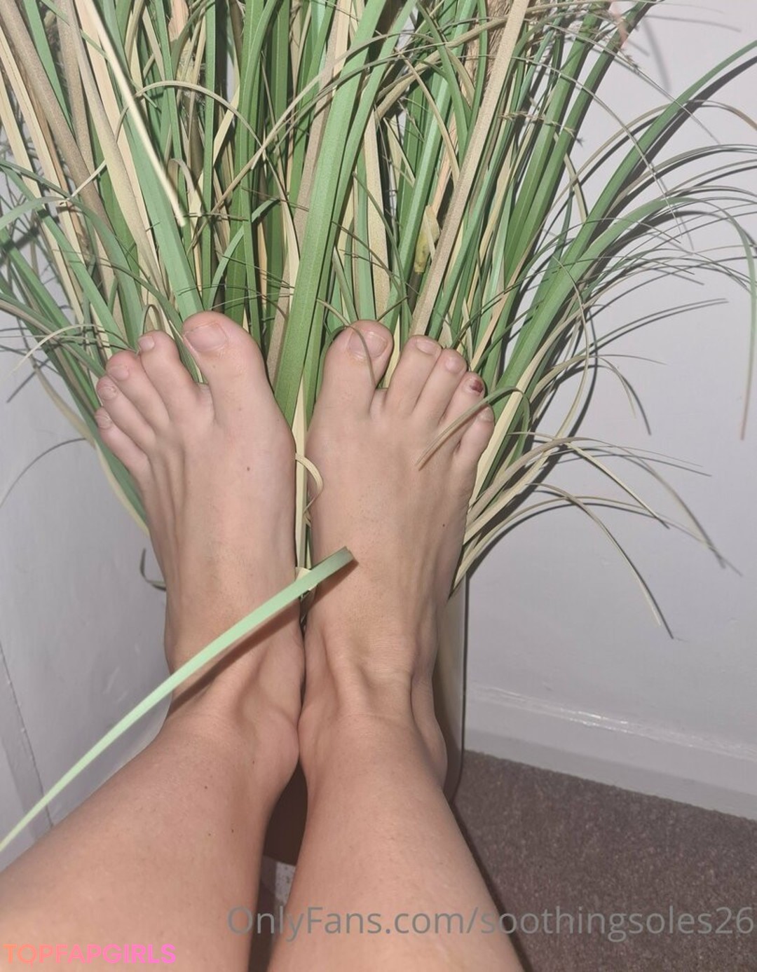soothingsoles26 model top pictures