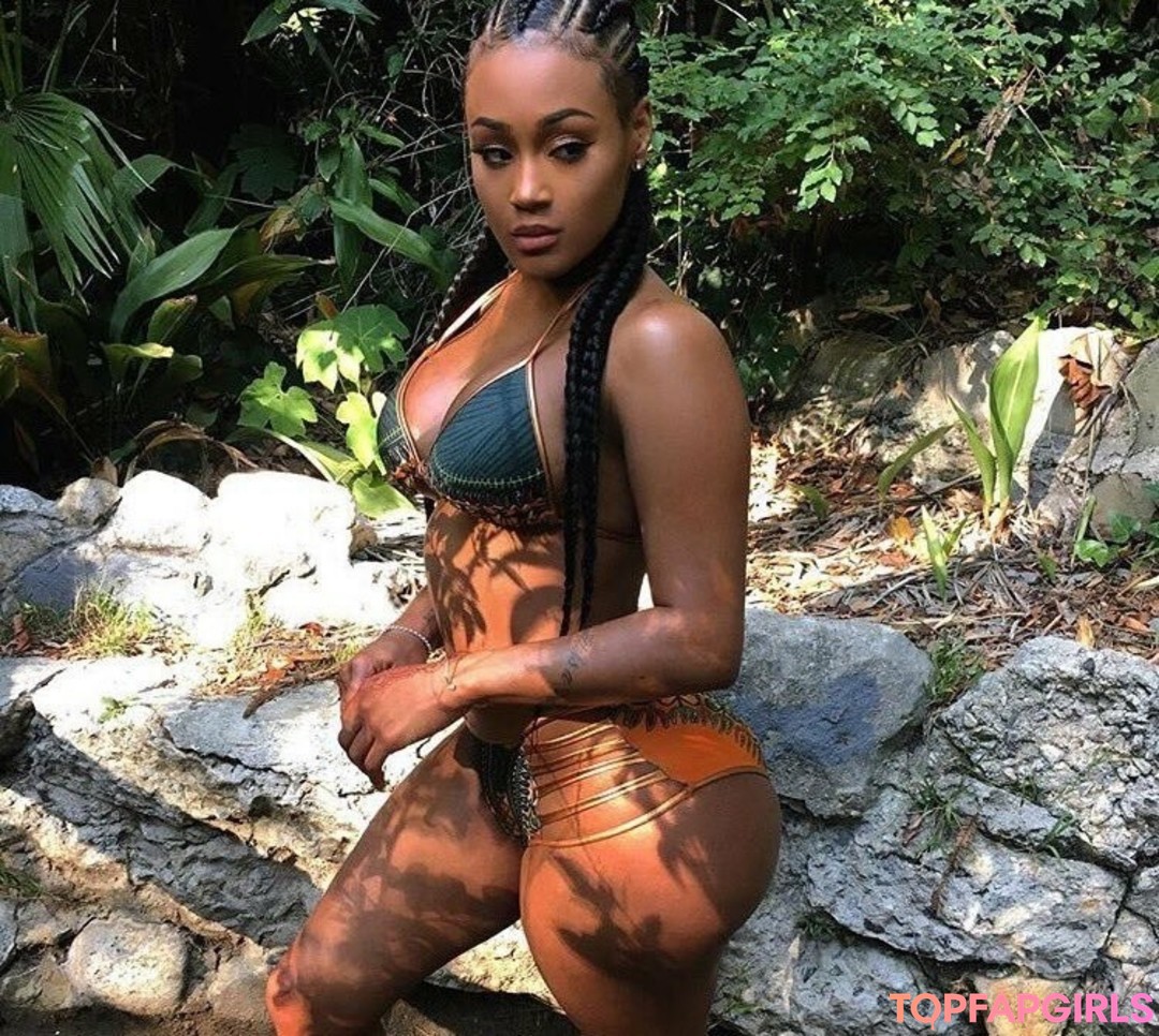 Lira Galore porn star image