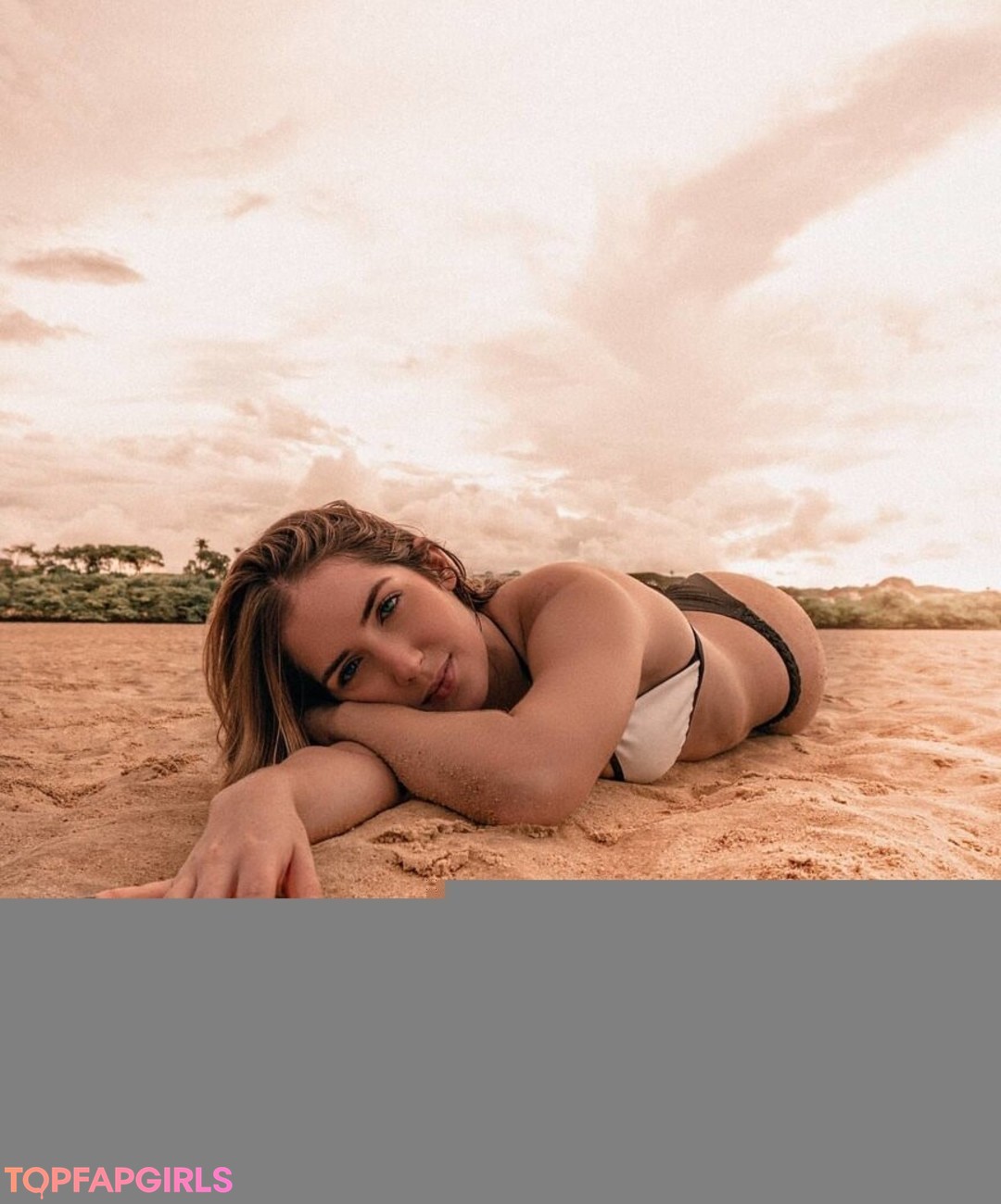 Larissa Darhuber pretty model photo