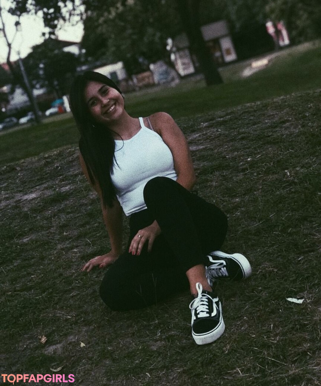 Belen Blanco model pretty archive