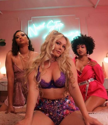 Amethyst Franklin model porn galleries