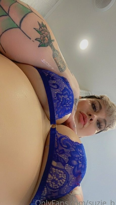 jus peachy nice model picture