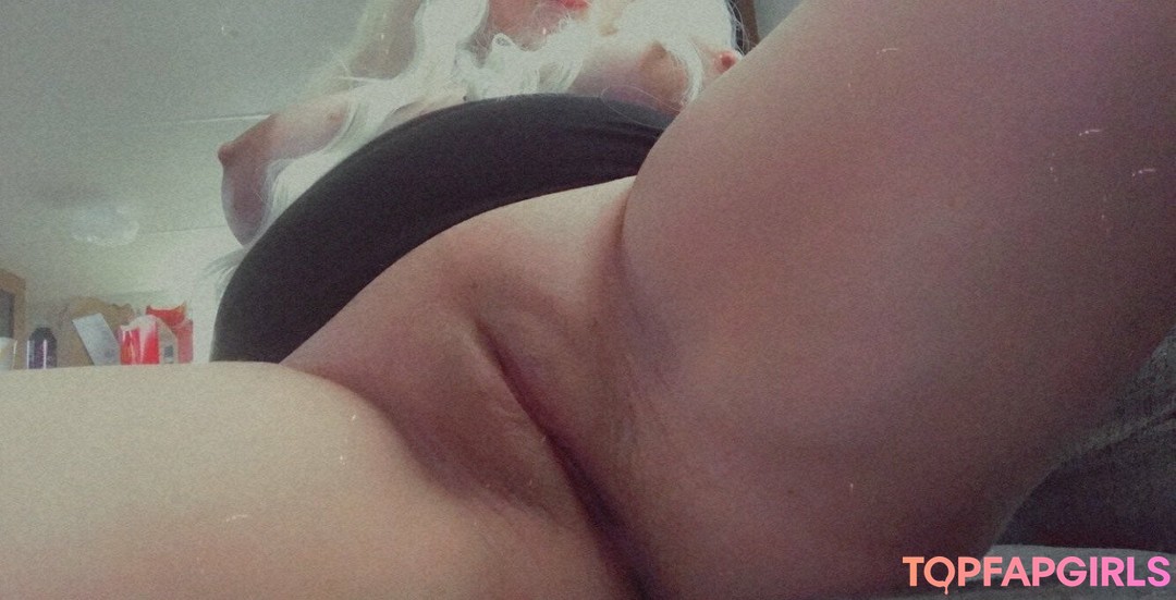 flat chested onlyfans nudes pic
