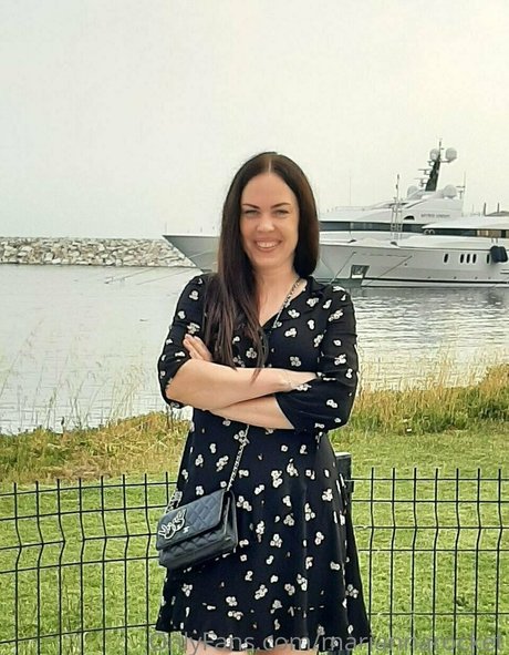 mariannarocket xxx model photo