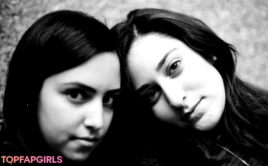 Amina Khalil sexy actress pics