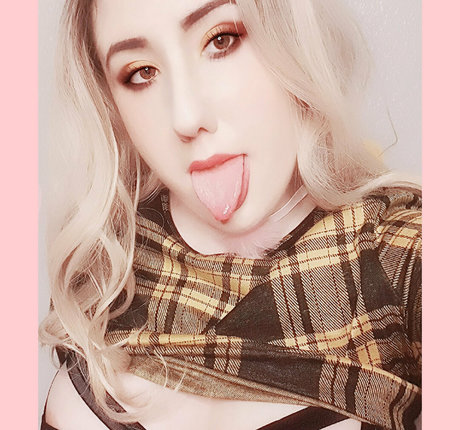 gothickitti sexy actress pictures