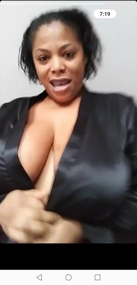 Clara Marie hot pornstar img