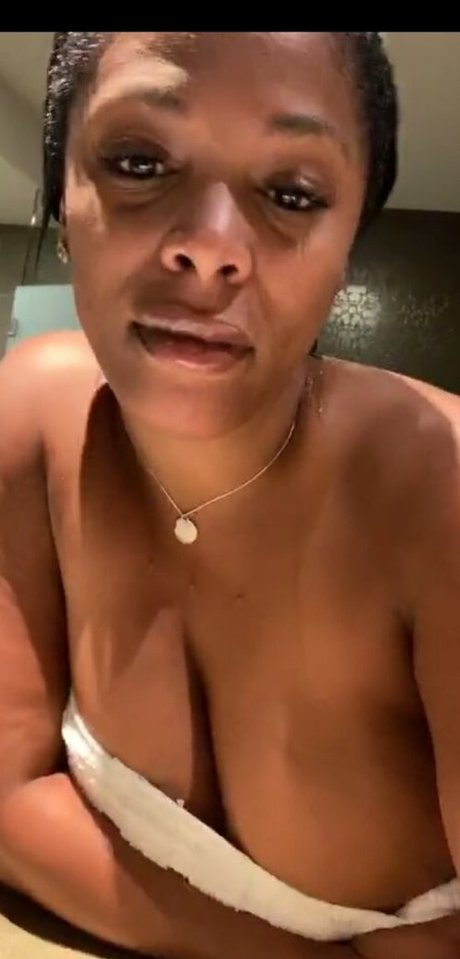 Clara Marie model hd images